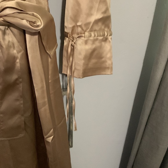 New Meshki Oakley Satin Dress Coat size Large - Picture 7 of 9